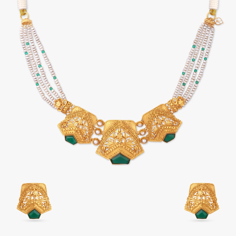 

Surreal Arches Gold Necklace Set