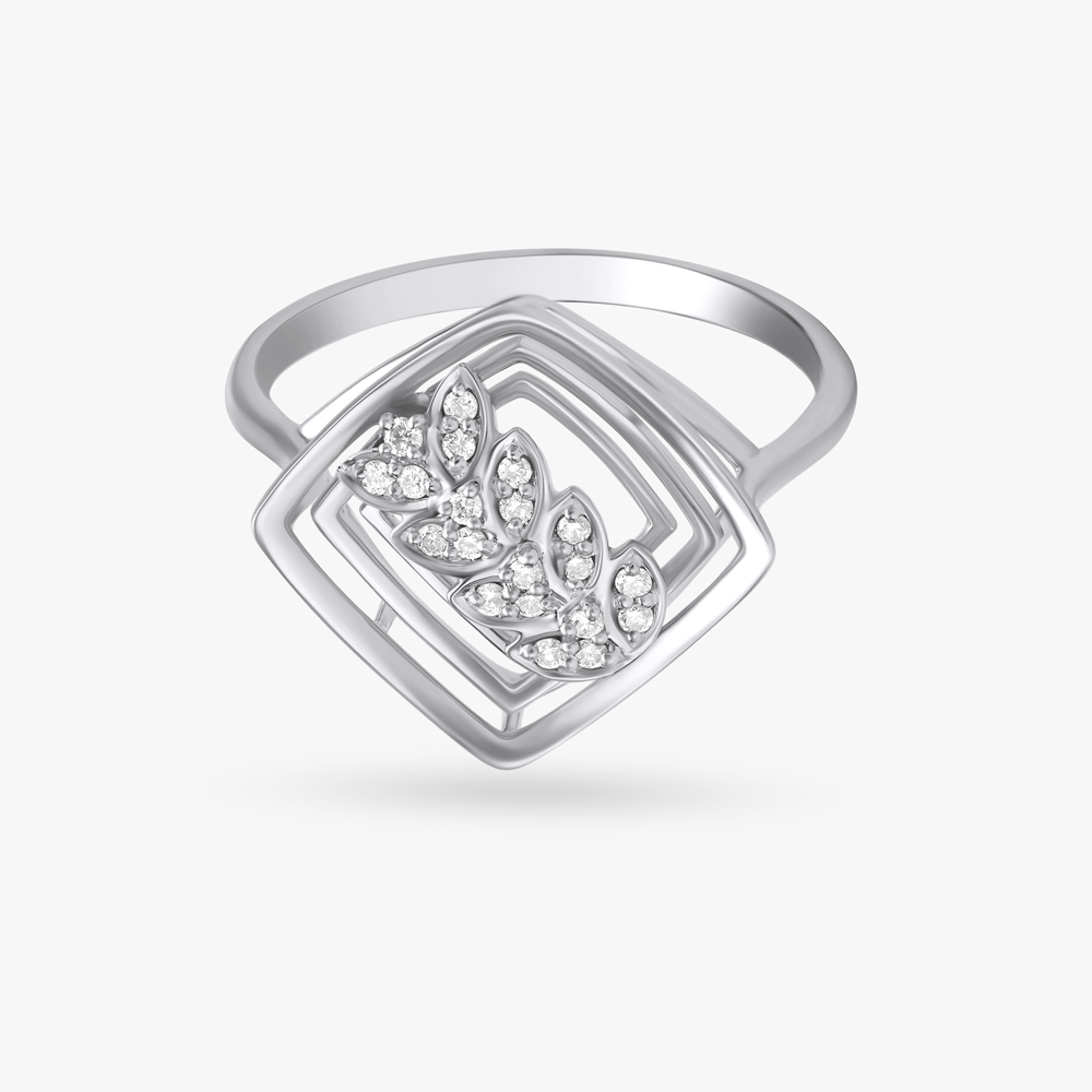 Brilliant Leaf Diamond Ring in Platinum,,hi-res image number null