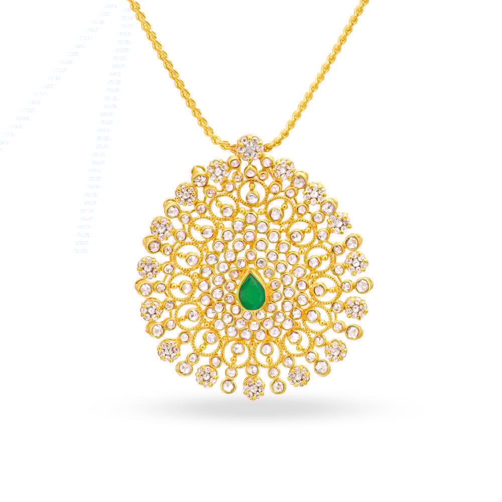 

Palatial Pendant with Un-cut Diamonds and Emerald