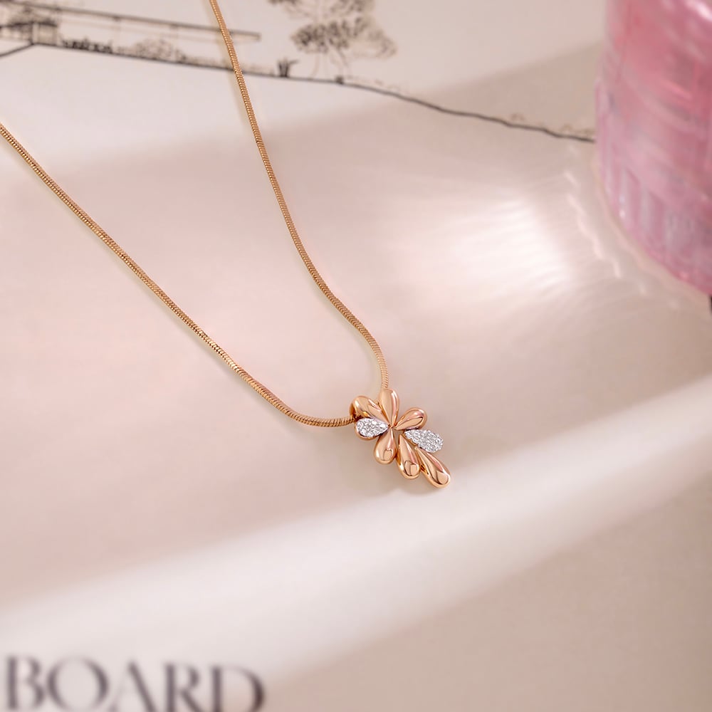 Petal Perfection Gold & Diamond Pendant,,hi-res image number null
