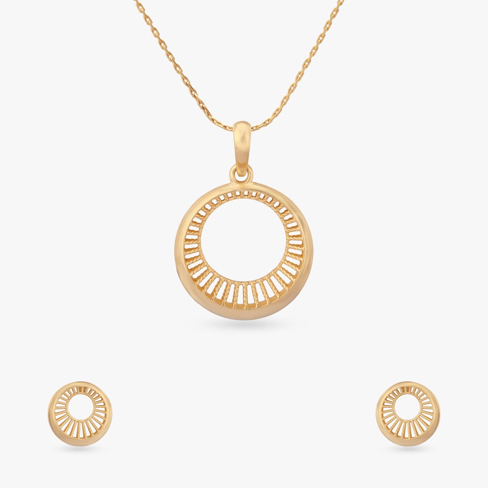 

Gleaming Aura Gold Pendant and Earrings Set