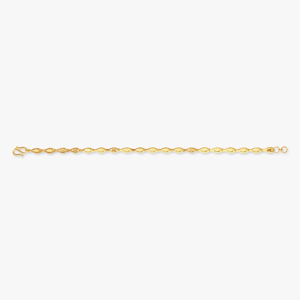 

Artful Links Gold Bracelet