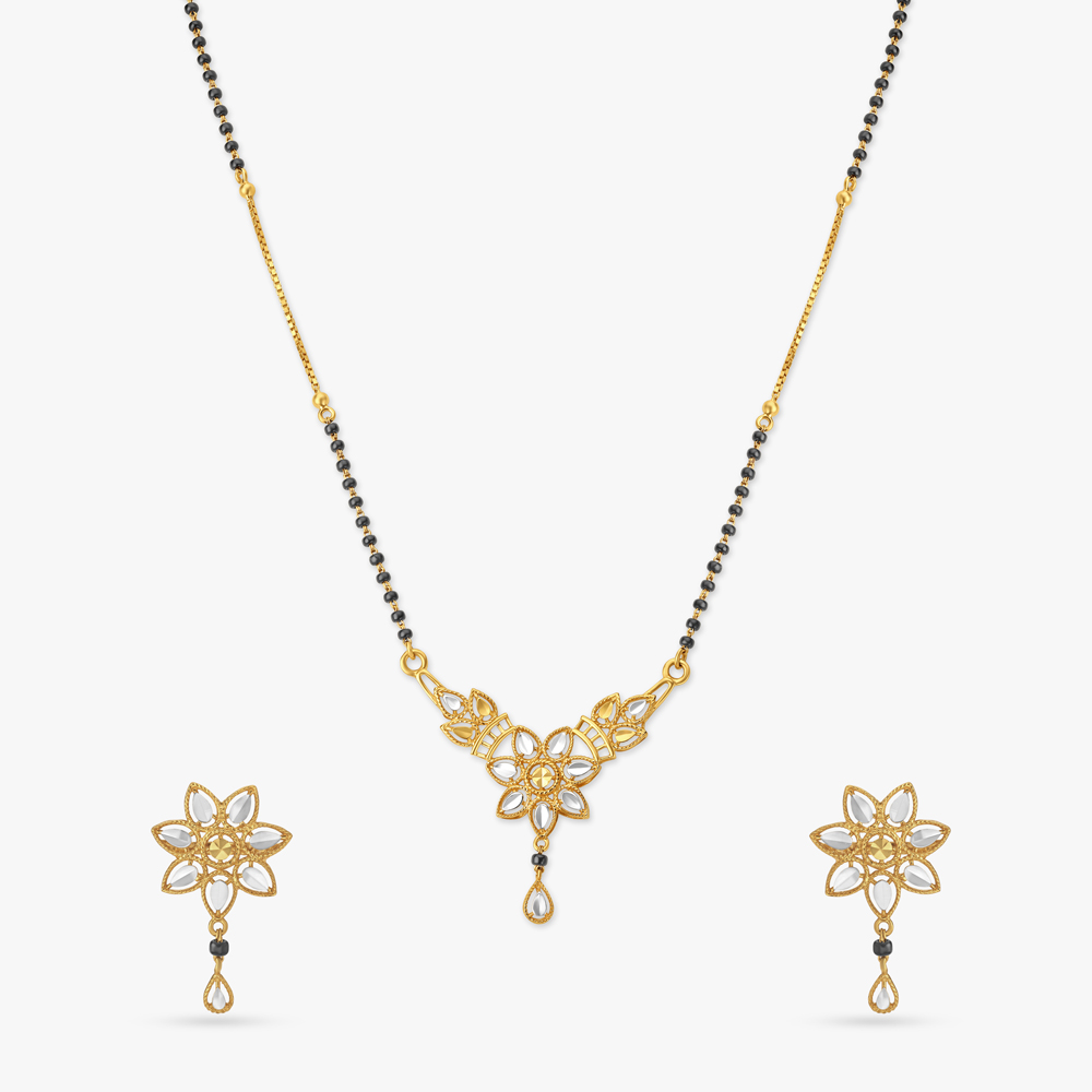 Tanishq mangalsutra with earrings hotsell