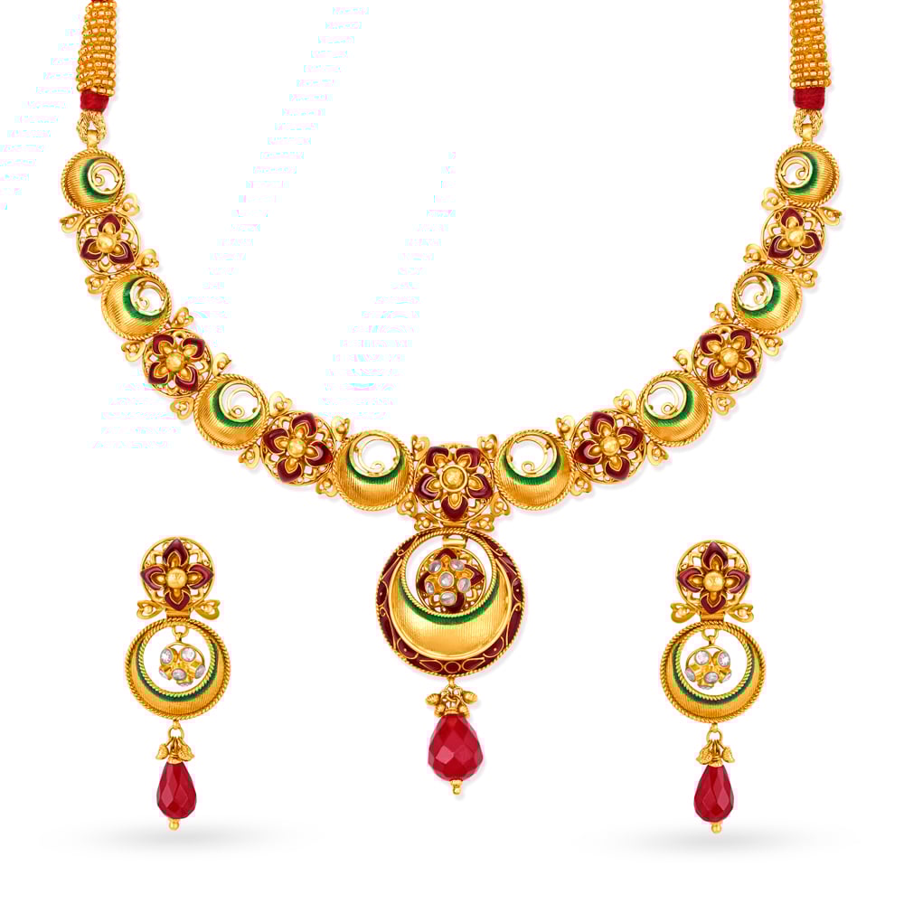 

Round Gold Necklace Set