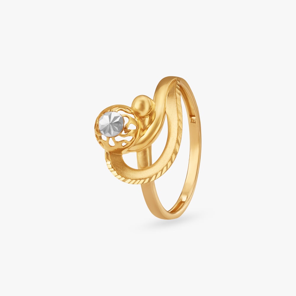 

Gleaming Orbit Gold Ring