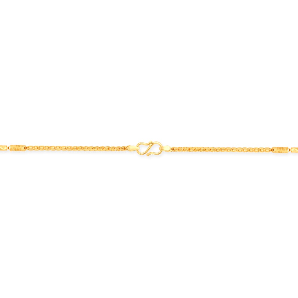 

Exuberant Carved Gold Chain for Men