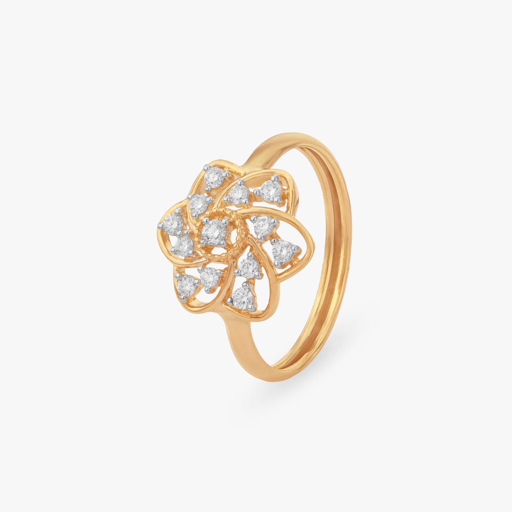 

Whirling Grace Diamond Ring