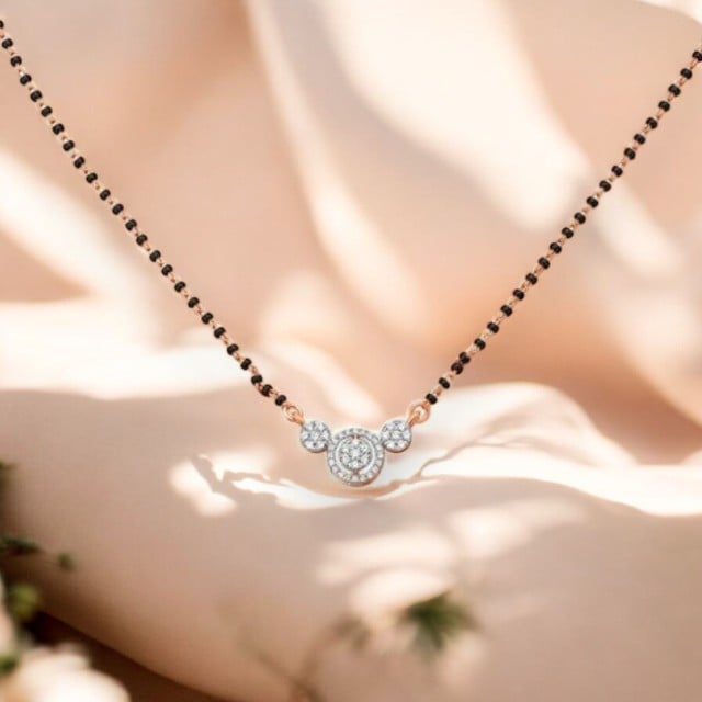

Burst of Love Diamond Mangalsutra