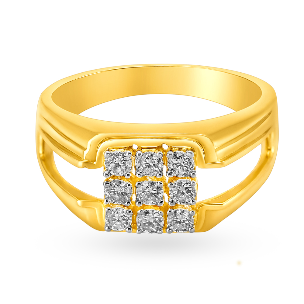 Dazzling 18 Karat Yellow Gold And Diamond Finger Ring,,hi-res image number null