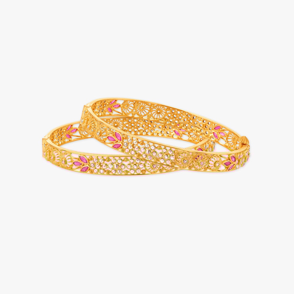 

Luxurious Traditional Bangles
