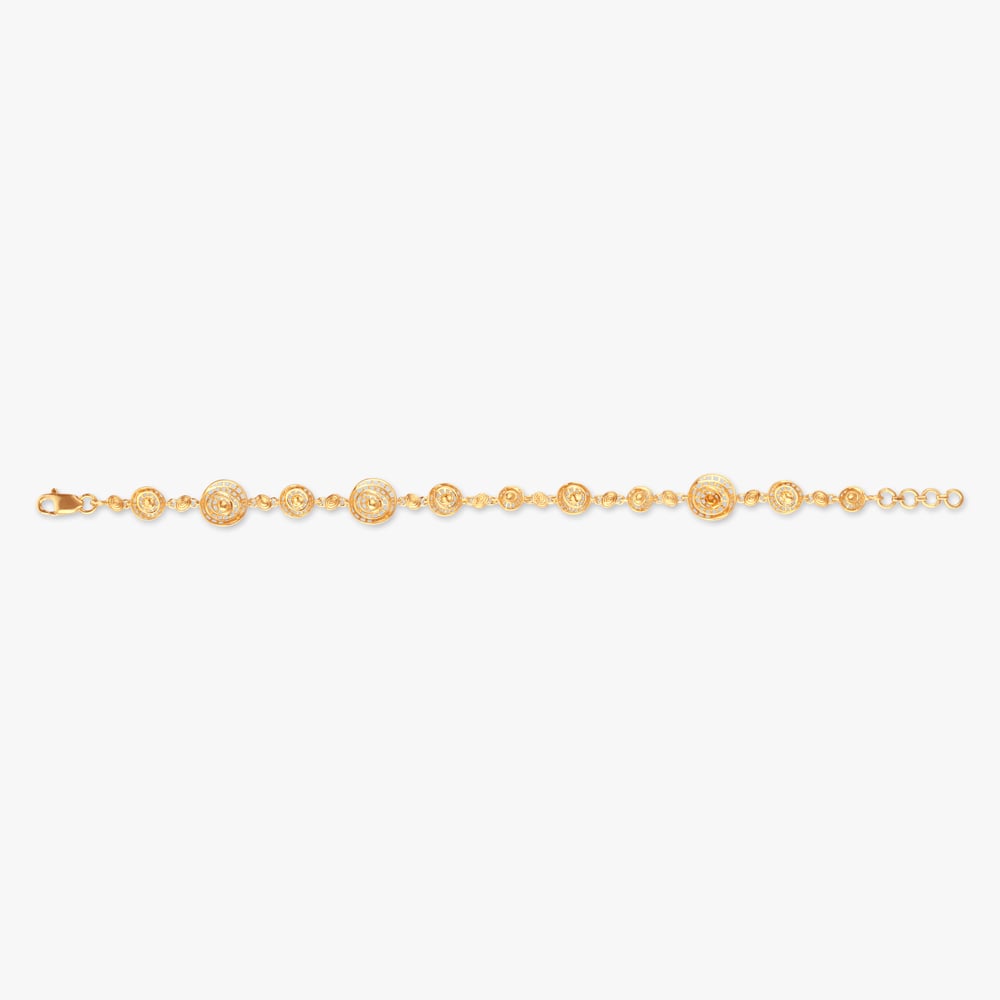 

Whirl Charm Gold Bracelet