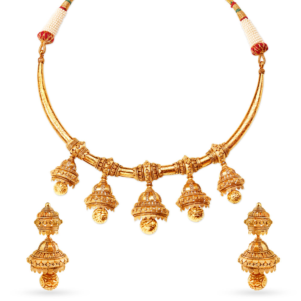 Regal Traditional Gold Necklace Set Perfect for the Indian Bride,,hi-res image number null