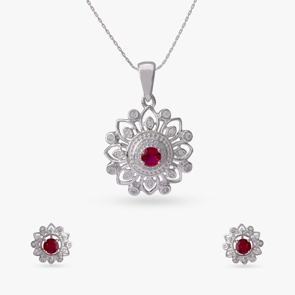 

Daisy Royale Silver Pendant and Earrings Set
