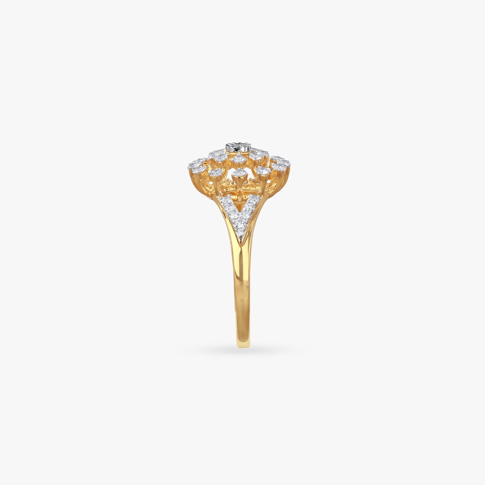 Grand Sunburst Diamond Ring,,hi-res image number null