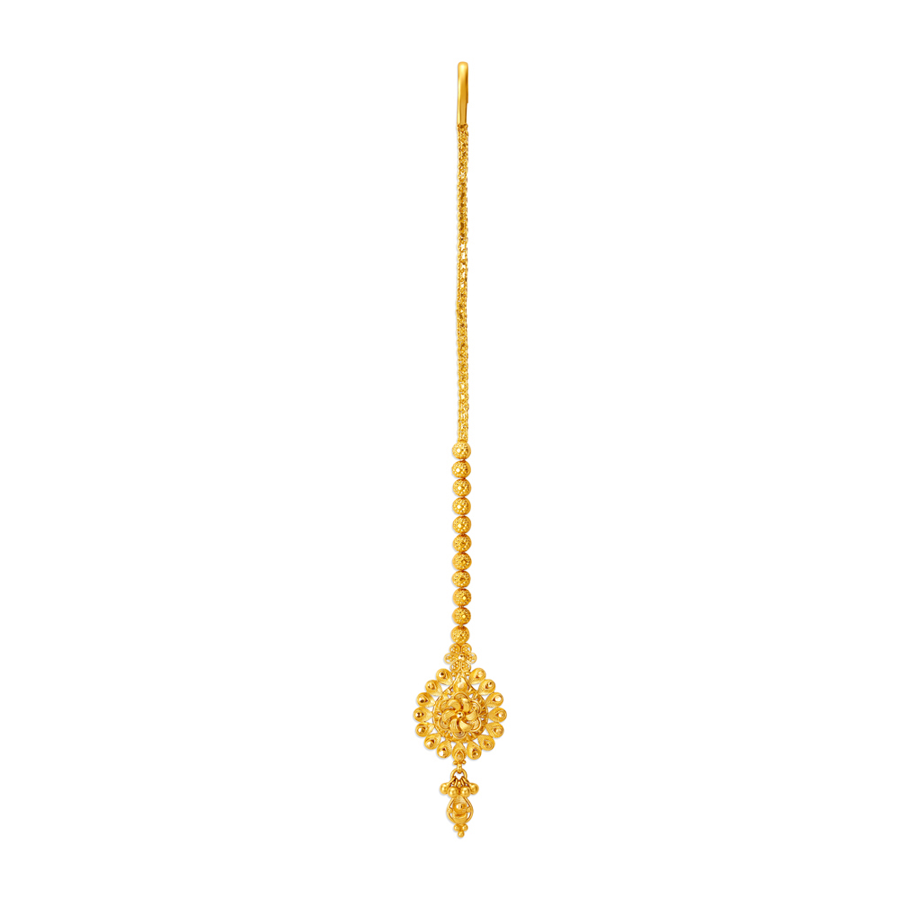 Charming Gold Maang Tikka for the Maharashtrian Bride,,hi-res image number null