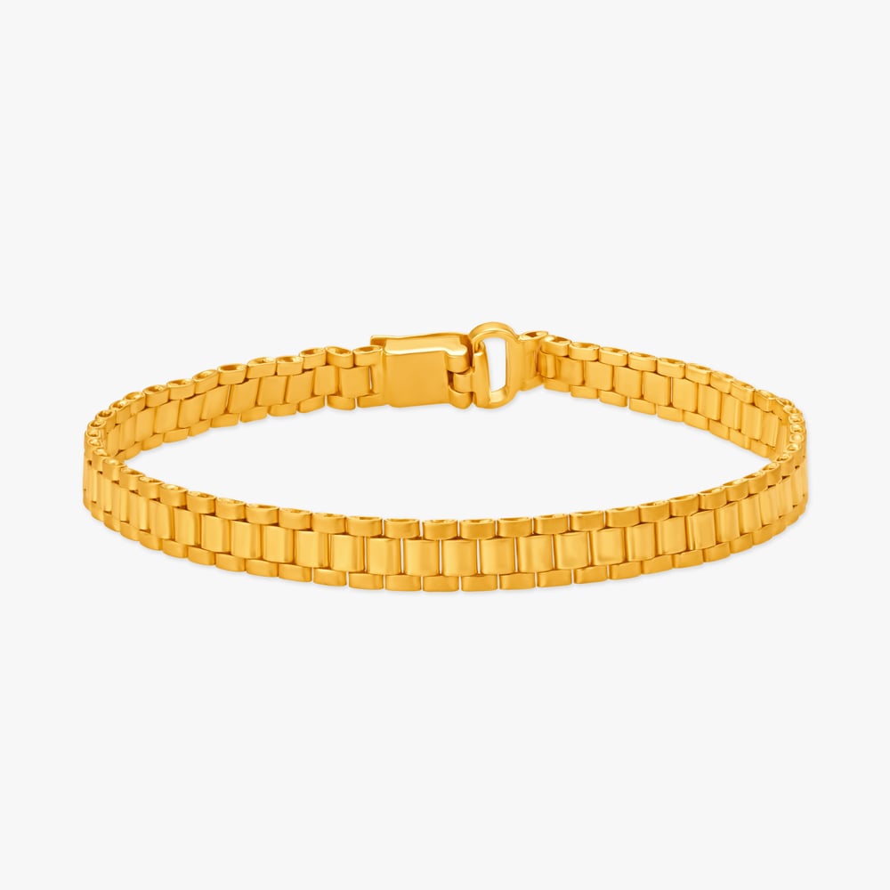Alluring Gold Link Bracelet for Men