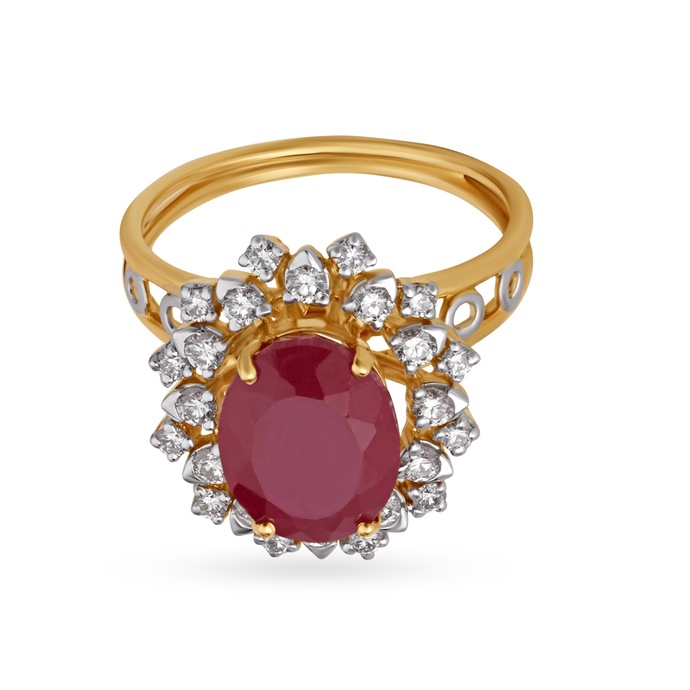 Spellbinding 18 Karat Yellow Gold And Diamond Oval Ring,,hi-res image number null