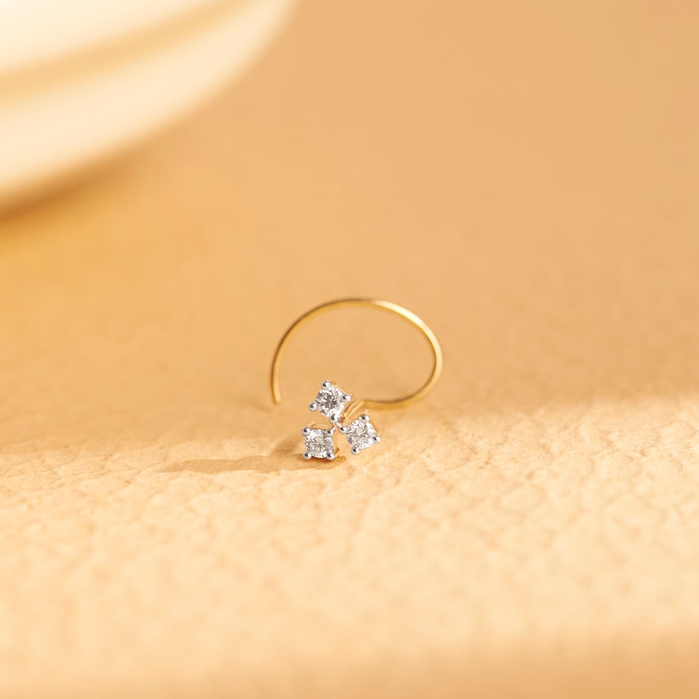 Spellbinding Classy Diamond Nose Ring