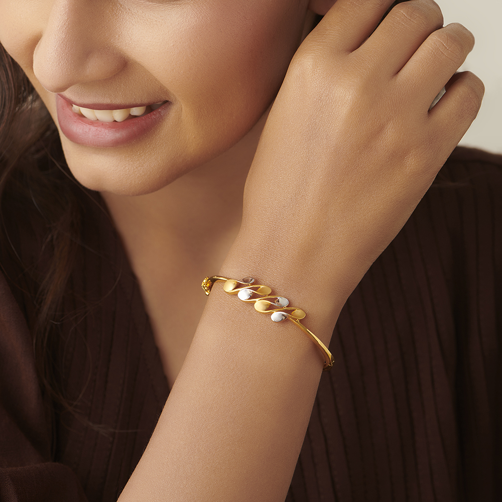 Stylish Abstract Bangle,,hi-res image number null