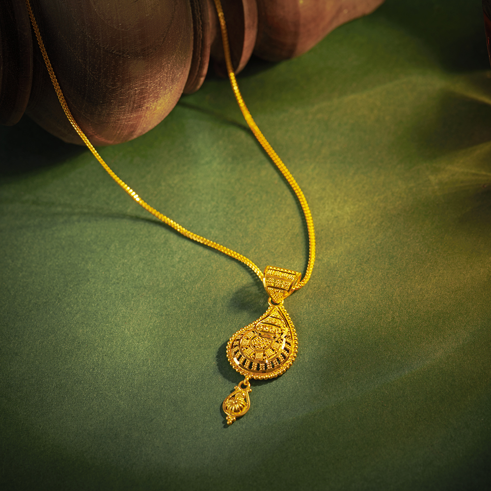 Paisley Glam Pendant