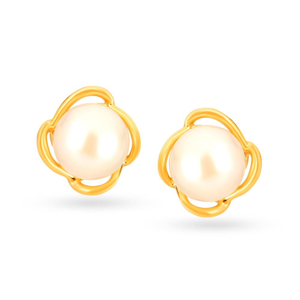 

Stunning 18 Karat Gold And Pearl Earrings