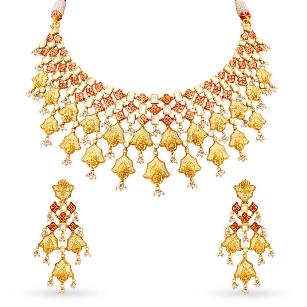 Charming Fancy Gold Necklace Set