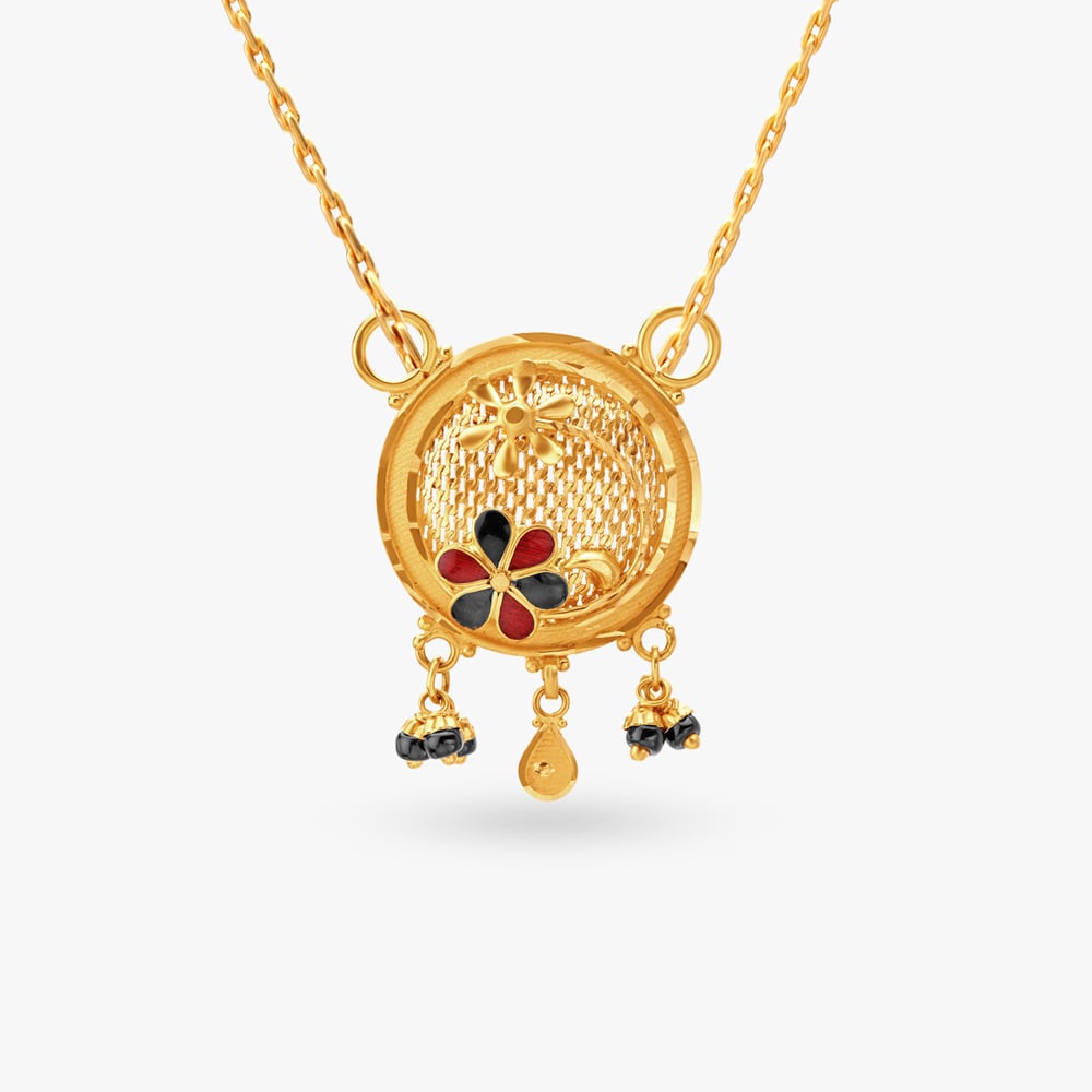 

Timeless Gold Pendant