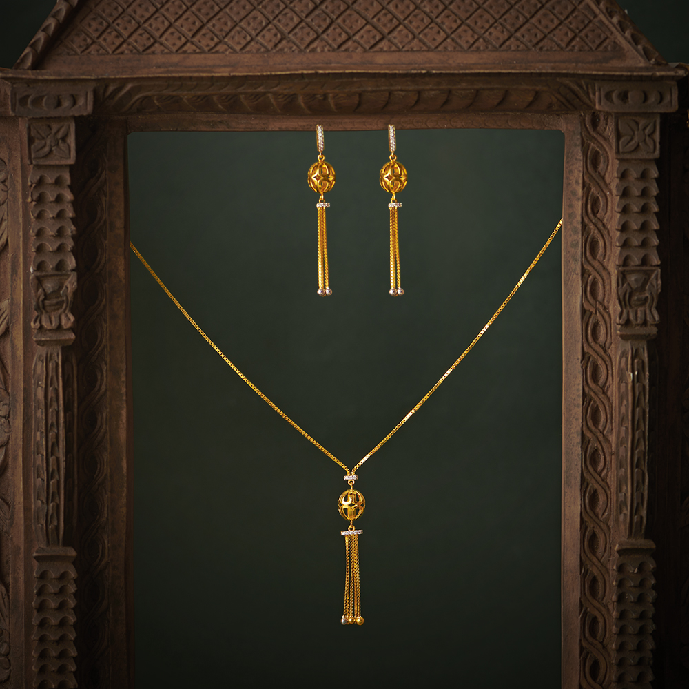 Eclectic Pendant with Chain and Earrings Set