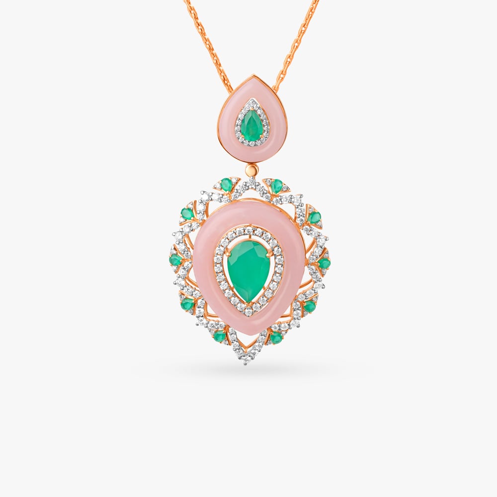 A Dramatic Romance Pendant Set,,hi-res image number null