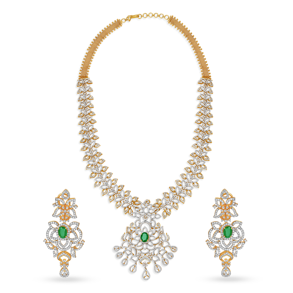 Entrancing Diamond Necklace Set