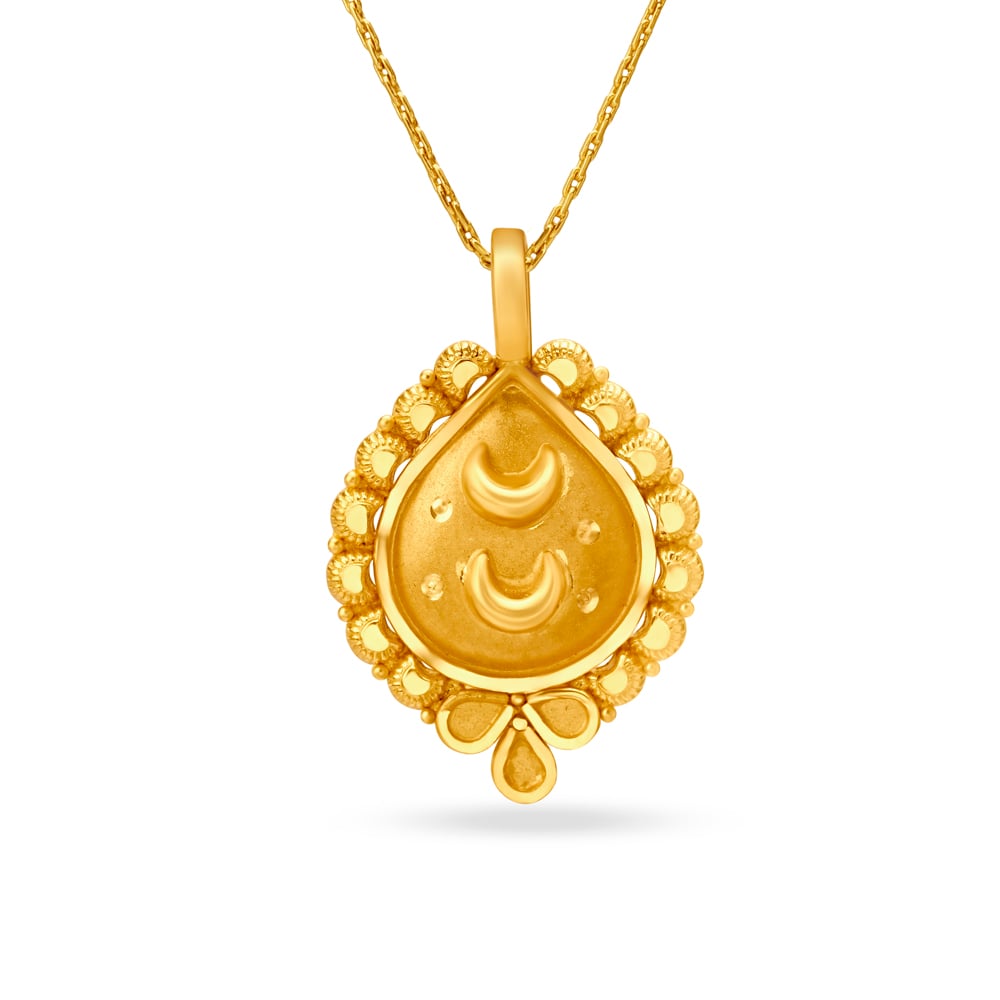

Pear Shape Filigree Gold Pendant