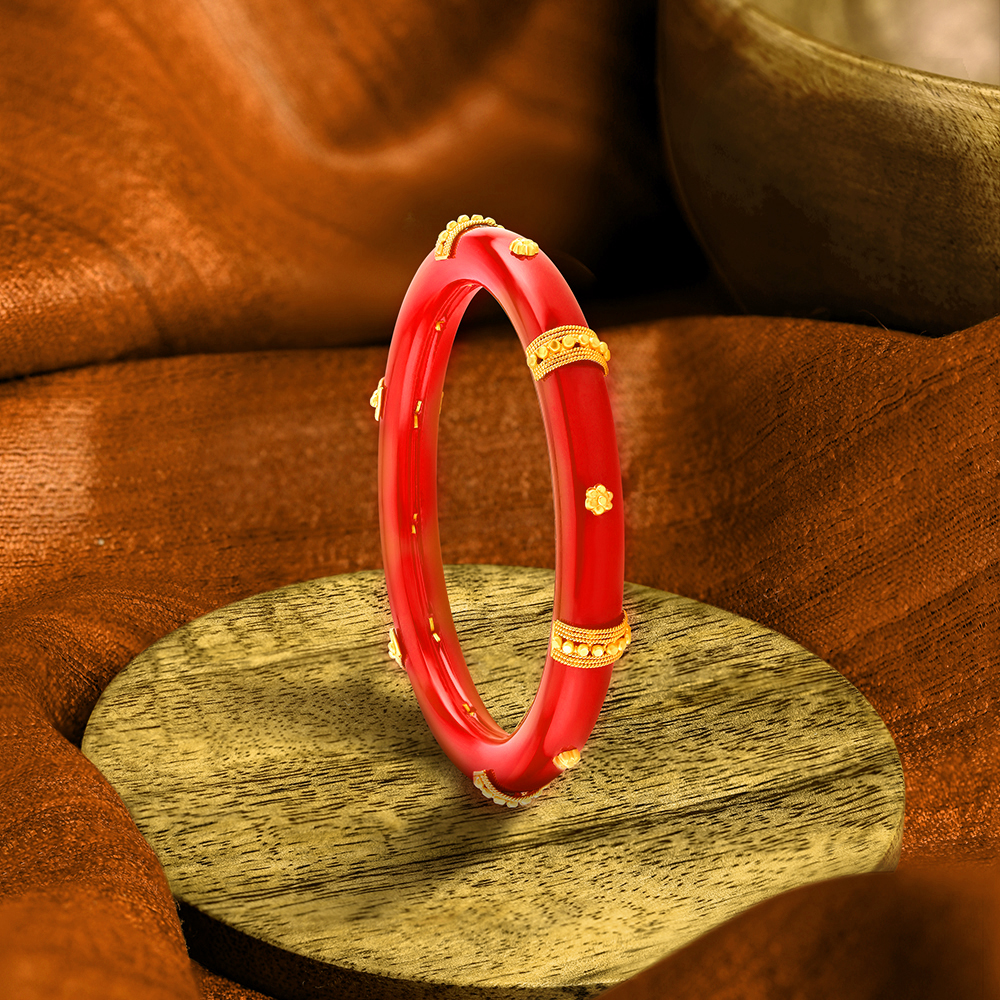 Tanishq 22 Karat Gold Pola Bangle