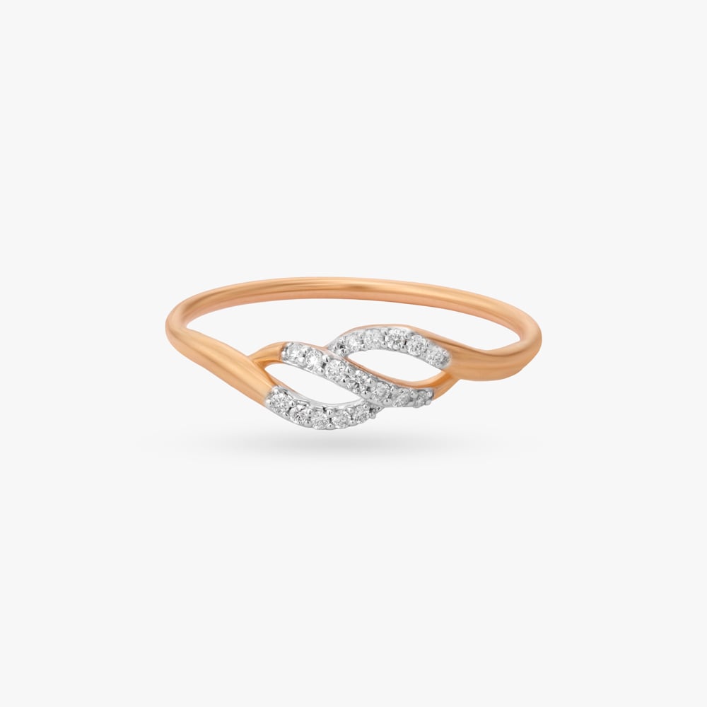 

Intertwine Flow Diamond Ring