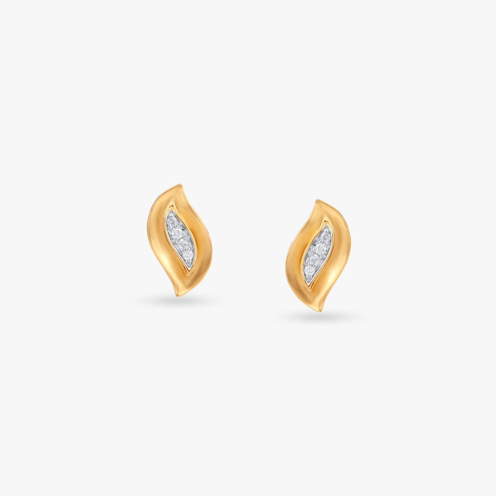 

Whisper Curve Diamond Stud Earrings