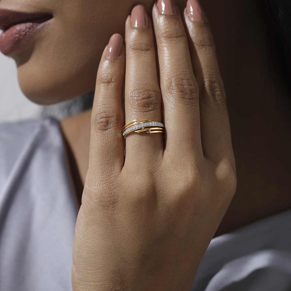 Linear Motion Diamond Ring,,hi-res image number null