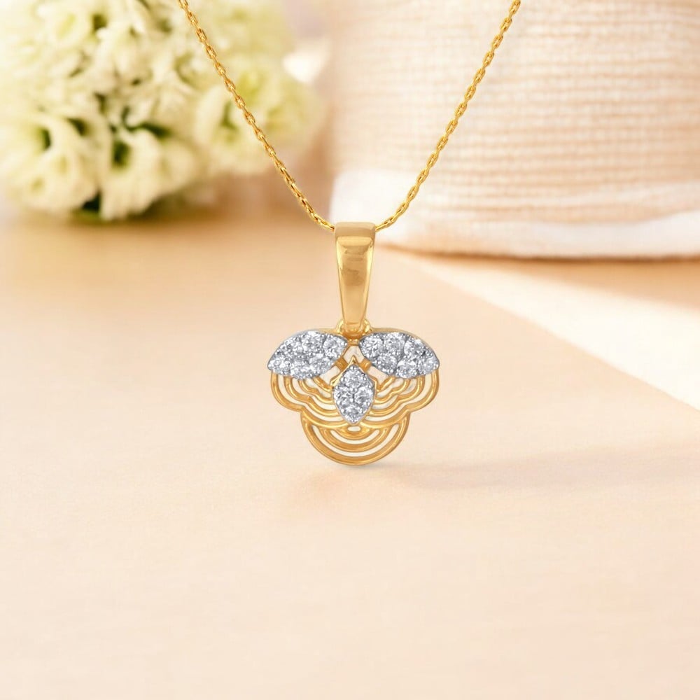

Petal Art Diamond Pendant