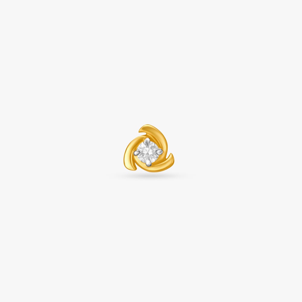 Sublime Floral Gold and Diamond Nose Pin