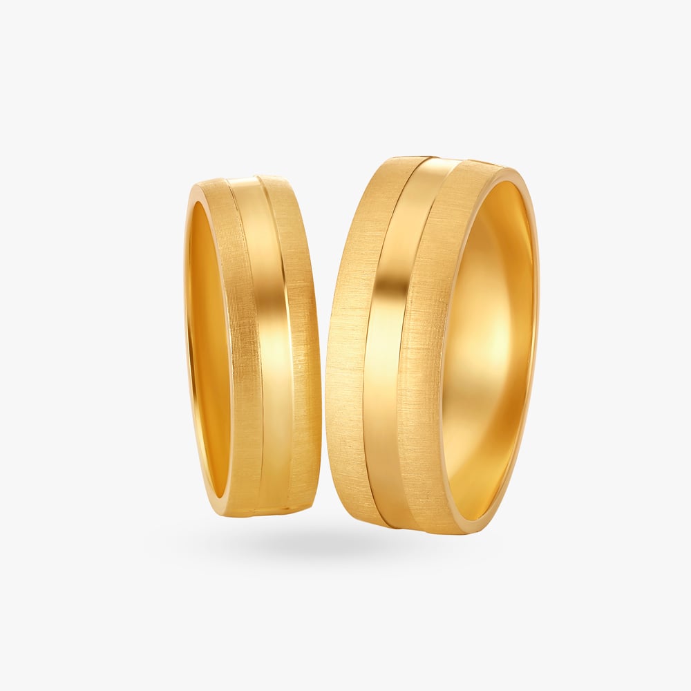 Sculpted Men's Gold Finger Ring,,hi-res image number null