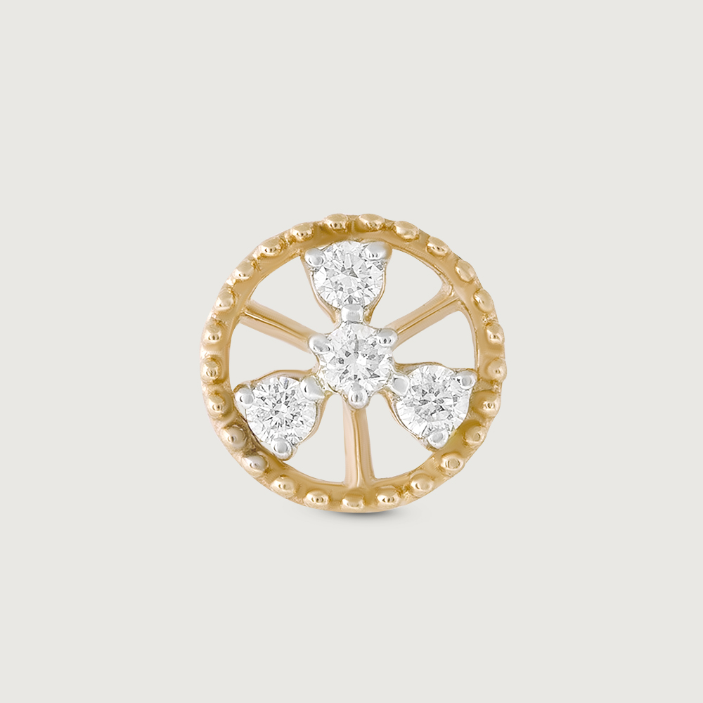 Radiant Clover Gold and Diamond Nose Pin,,hi-res image number null