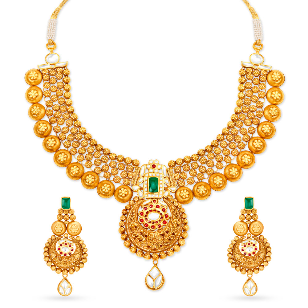 Glorious Gold Necklace Set for the Punjabi Bride
