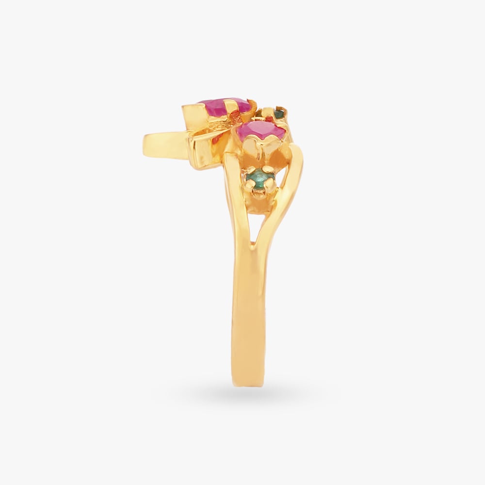 Magnificent Gold Finger Ring,,hi-res image number null