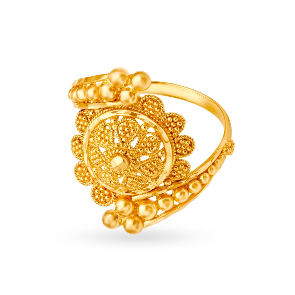 Gorgeous 22 Karat Yellow Gold Tradtional Ring,,hi-res image number null