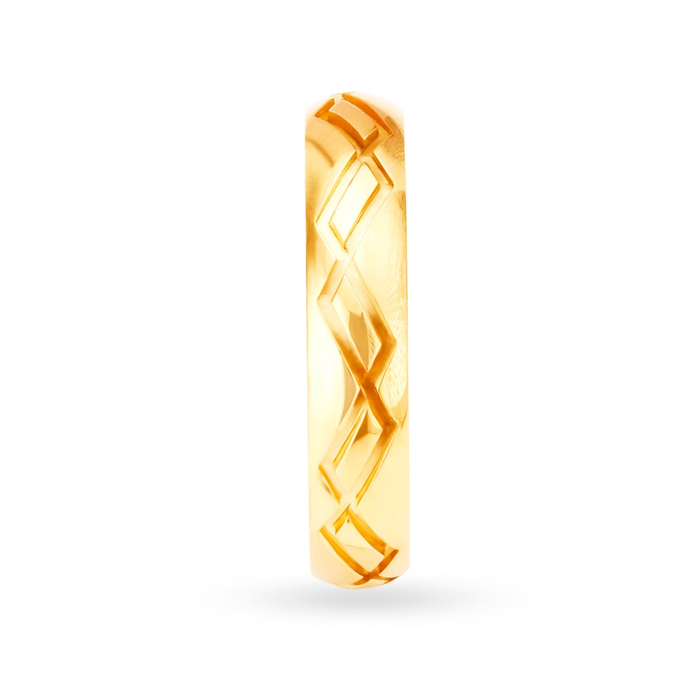 Lustrous 22 Karat Gold Zig-Zag Patterned Ring,,hi-res image number null