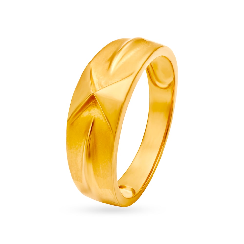 Suave 22 Karat Yellow Gold Ridged Finger Ring