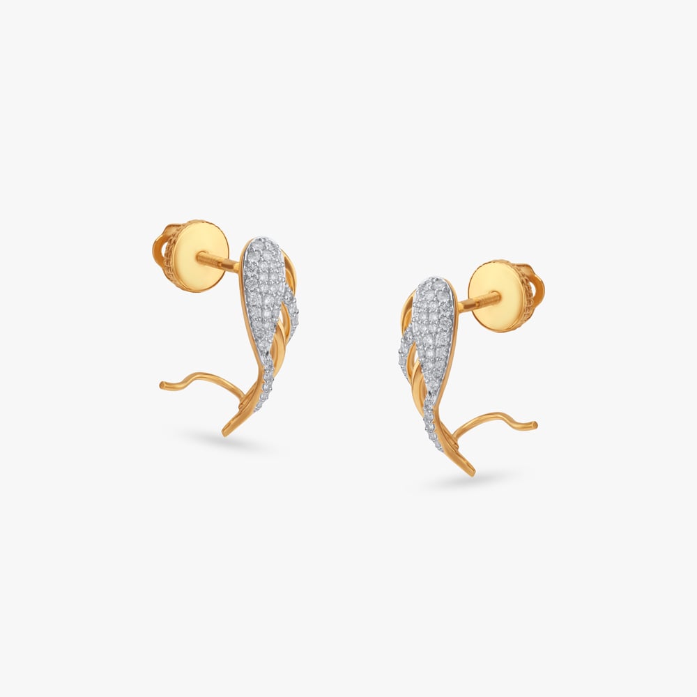 

Interlaced Curve Diamond Stud Earrings