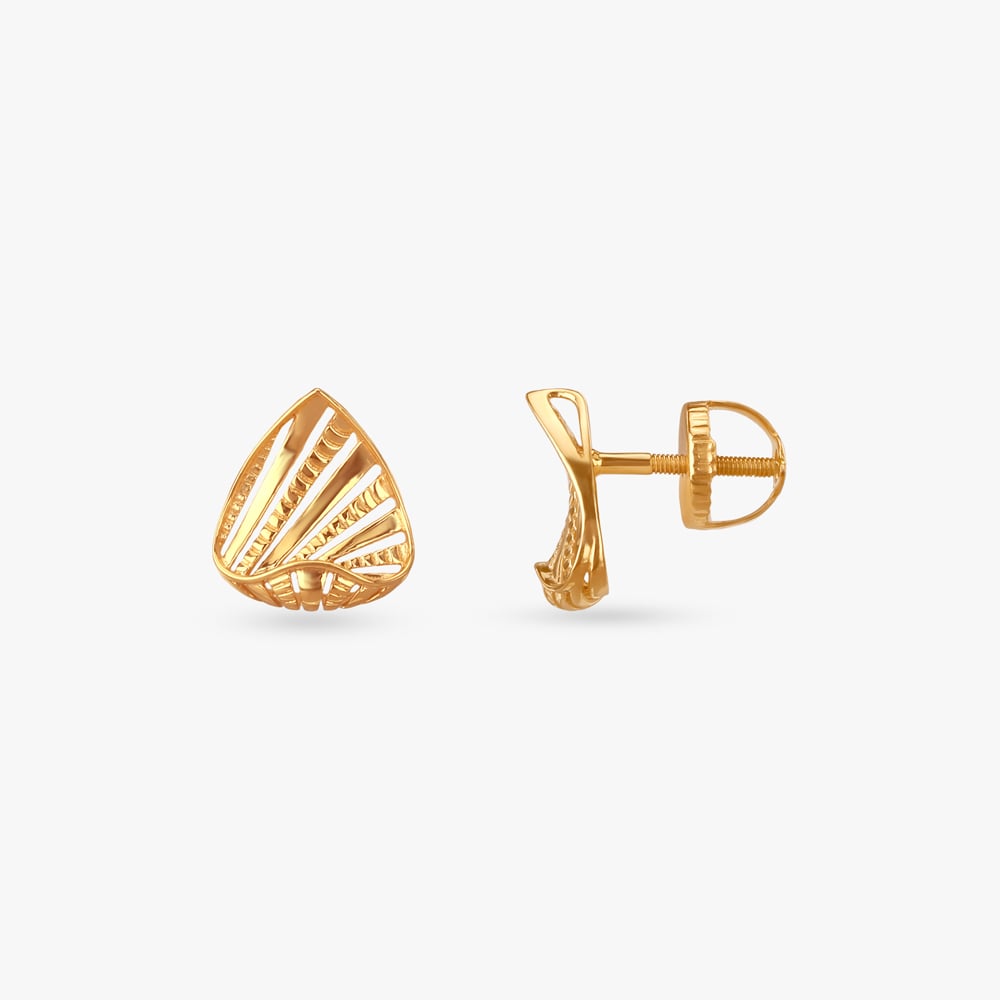 

Gleaming Lines Gold Stud Earrings