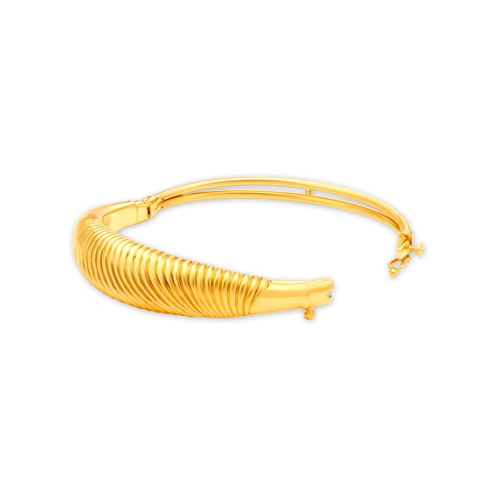 Sophisticated Yellow Gold Ribbed Bangle,,hi-res image number null