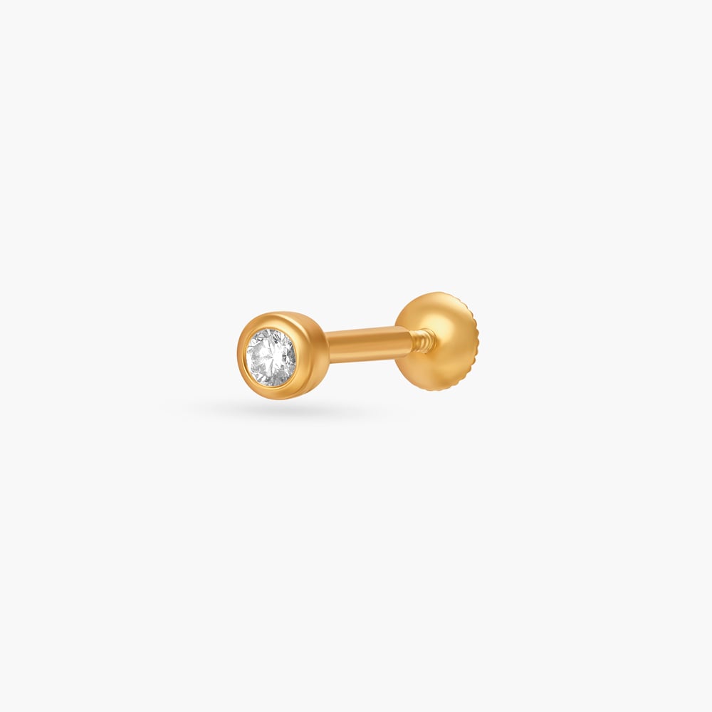 Stately Gold and Diamond Nose Pin