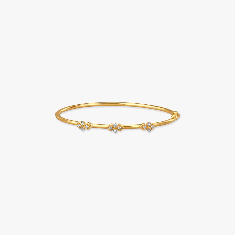 

Petal Pathway Diamond Bangle