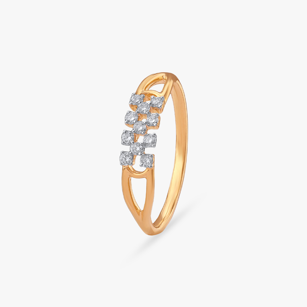 

Geometric Gleam Diamond Ring